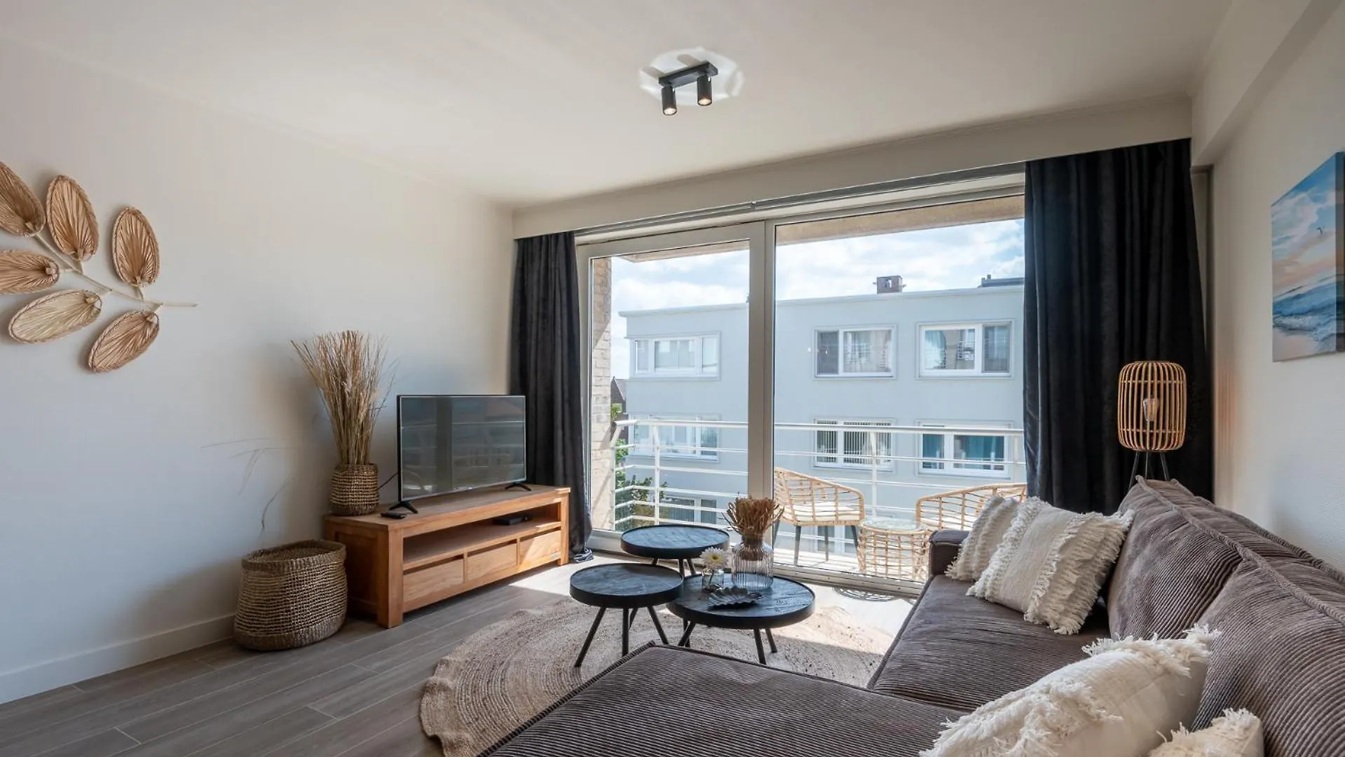 Modern Apartment Close To The Beach For 6 Ostend