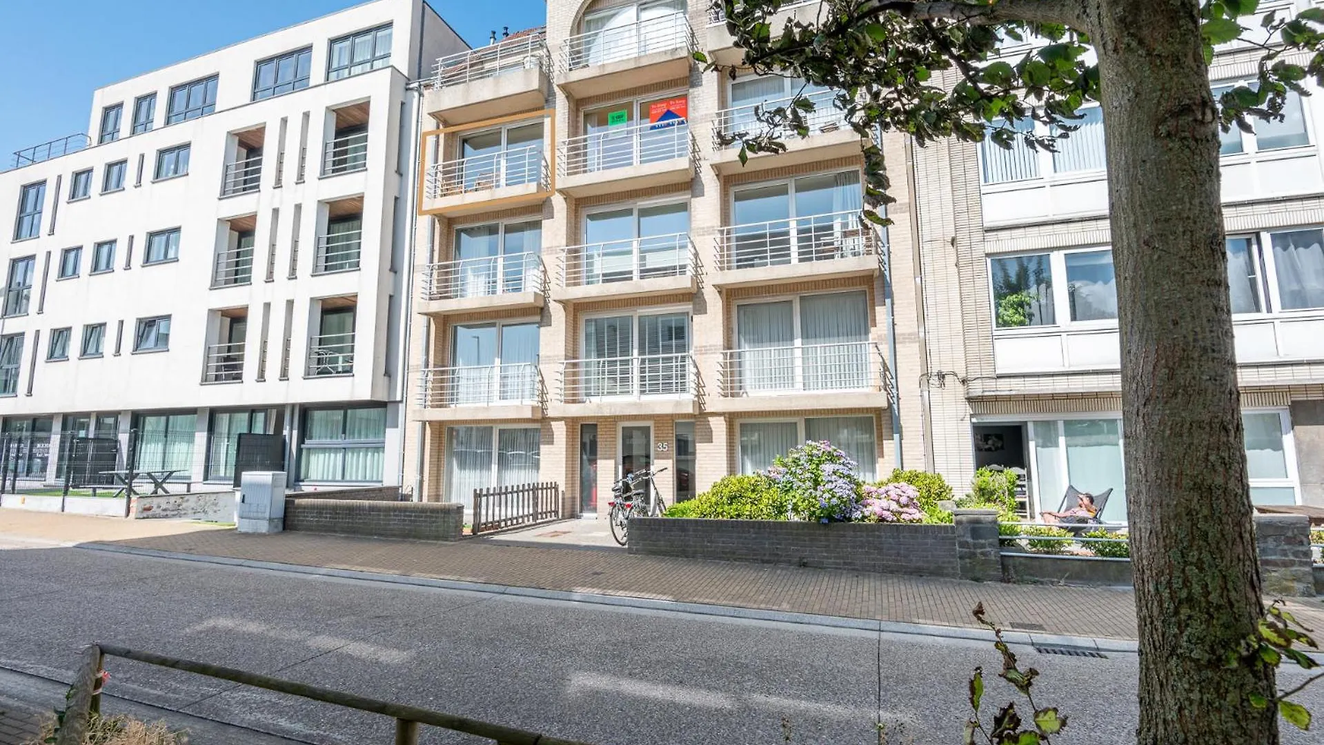 Modern Apartment Close To The Beach For 6 Ostend Belgium